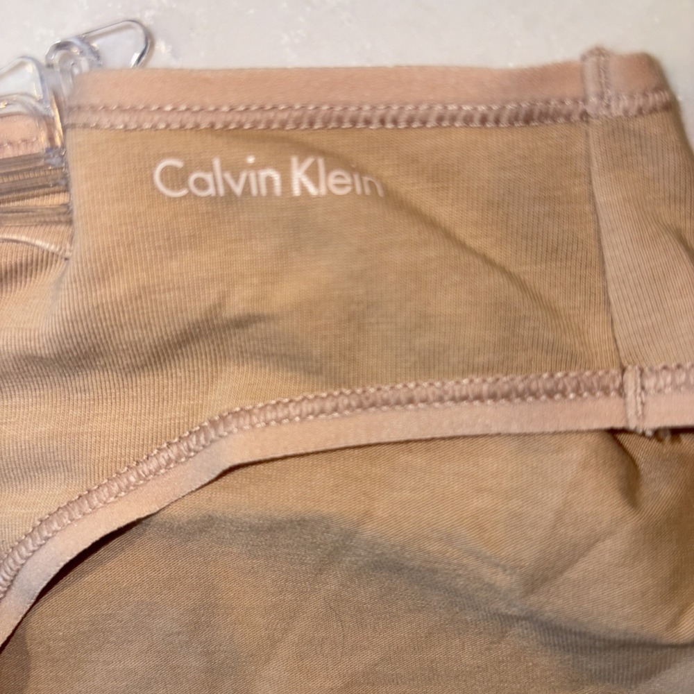 Calvin Klein Women's Form Bikini Panty‎ qd3644 Nude Beige Size Medium CK - Picture 4 of 5
